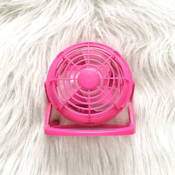 🔃Mini Battery Operated Portable Pink Fan - Picture 2 of 4